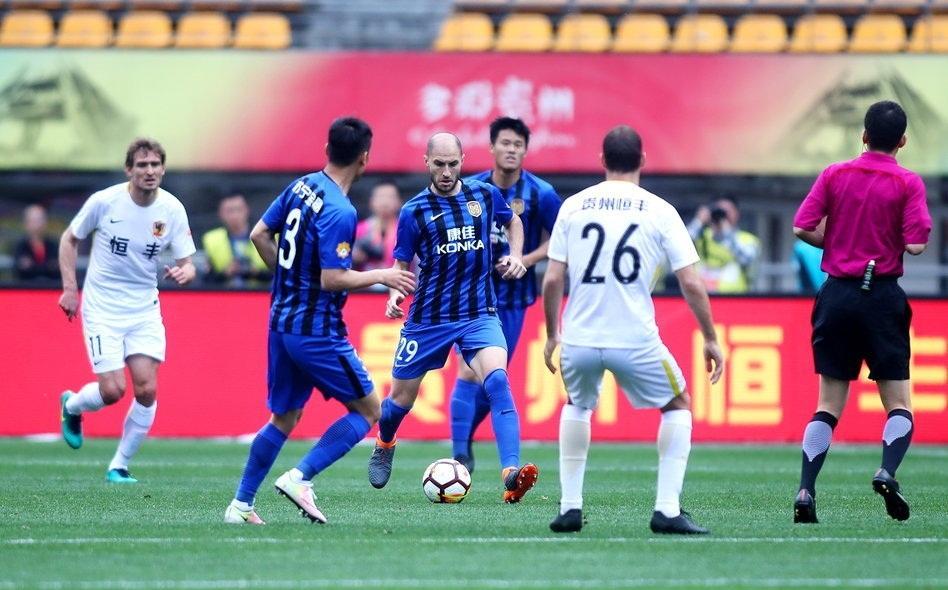  伊夫里同城德比火药味十足双方激战成平局收场