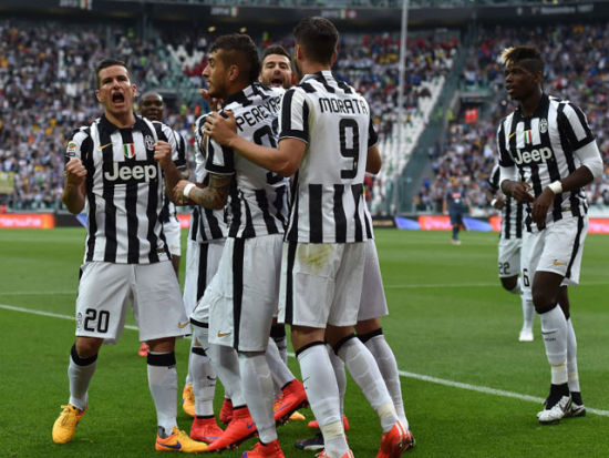  尤文图斯主场惊险战平那不勒斯，什琴斯尼扑点成英雄